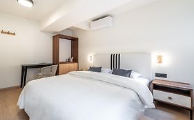 Old Town Apartments By Olala Homes